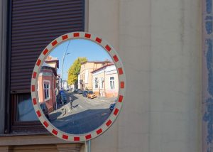 convex mirrors in Illinois